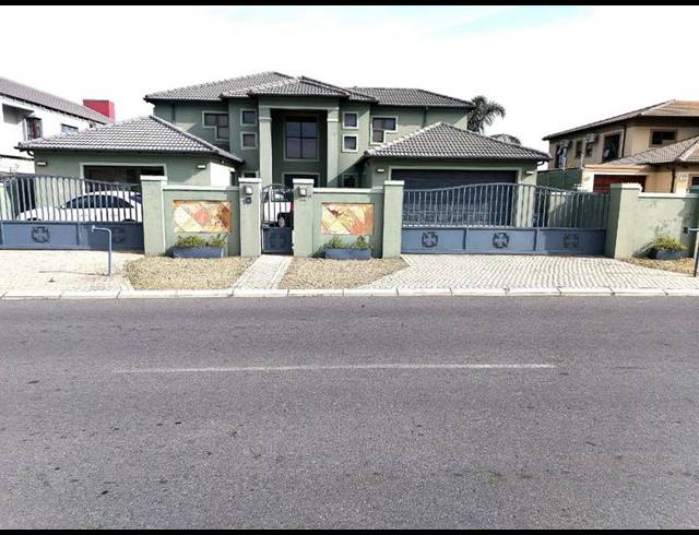 5 BEDROOM HOUSE FOR SALE IN HAASENDAL